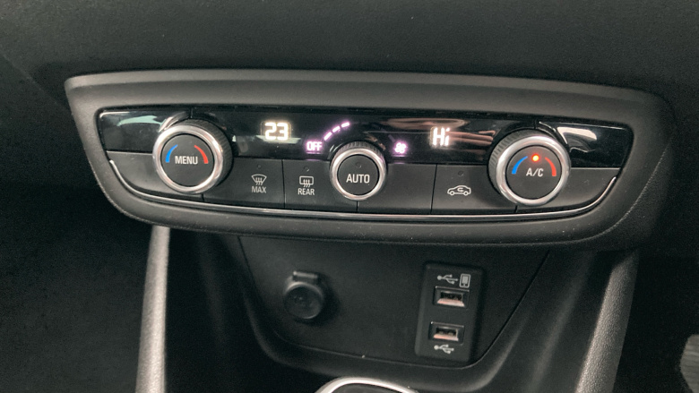 Vauxhall Crossland X 1.2T [130] Elite Nav 5dr [Start Stop] Auto Petrol Hatchback